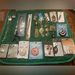 Assorted  20 Jewelry Making Items